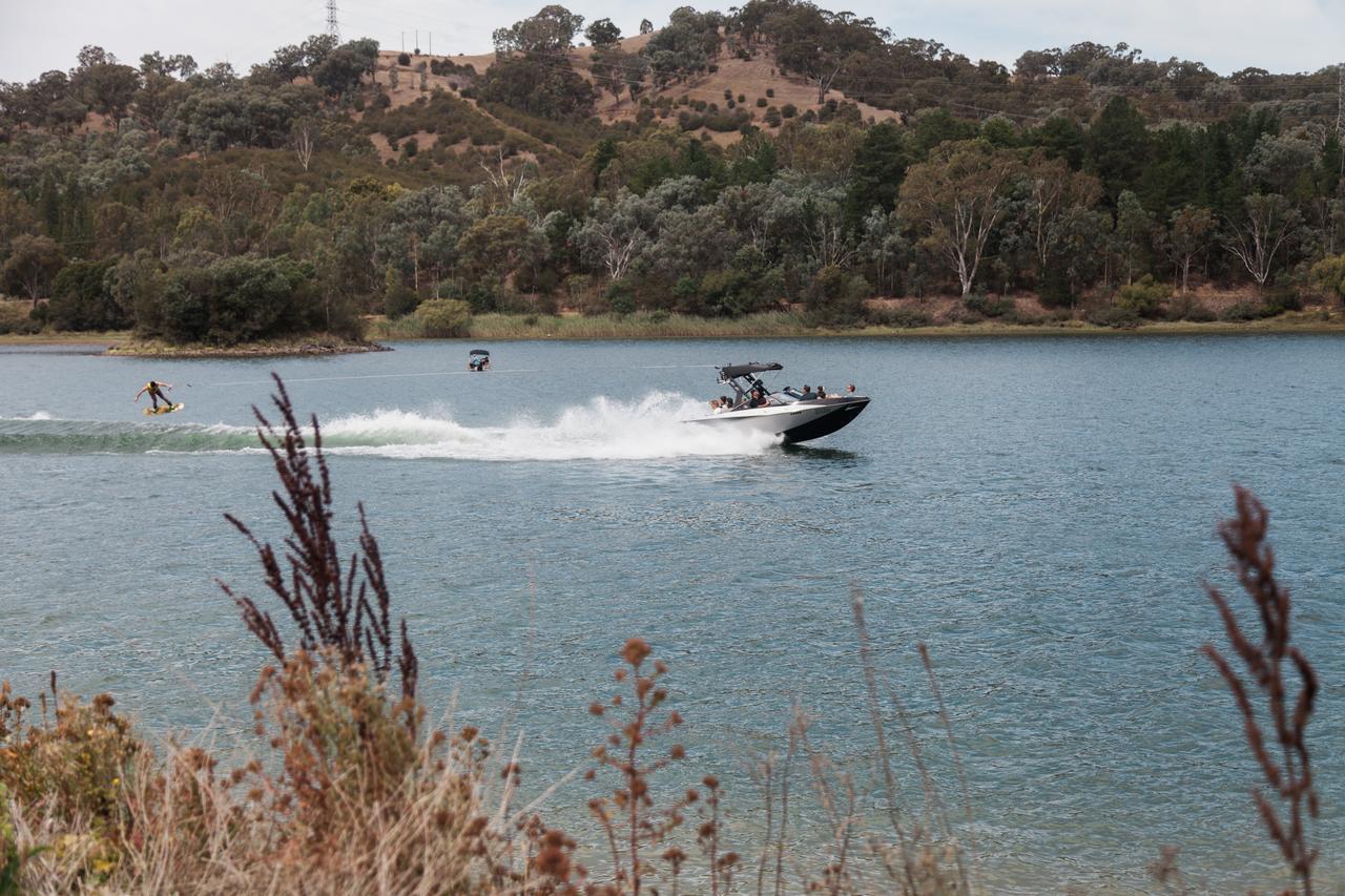 Eildon Pondage Holiday Park Exterior foto